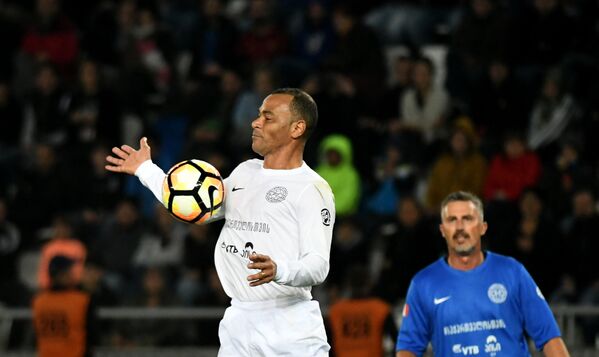 Команда GFF XI во втором тайме смогла забить четыре гола в ворота противника Команда GFF XI во втором тайме смогла забить четыре гола в ворота противника - Sputnik Грузия